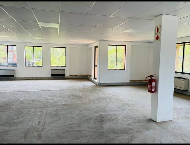 197M² OFFICE TO LET IN VORNA VALLEY